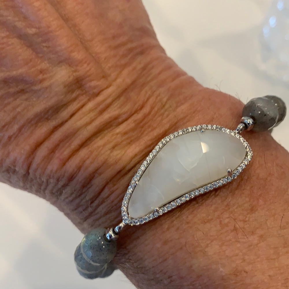 Pretty braclet